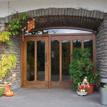 Hotel Weinhaus Liesertal Maring-Noviand Dış mekan fotoğraf